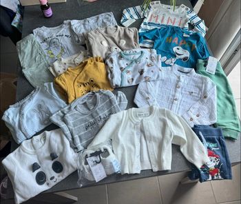 Lot 6mois 16articles