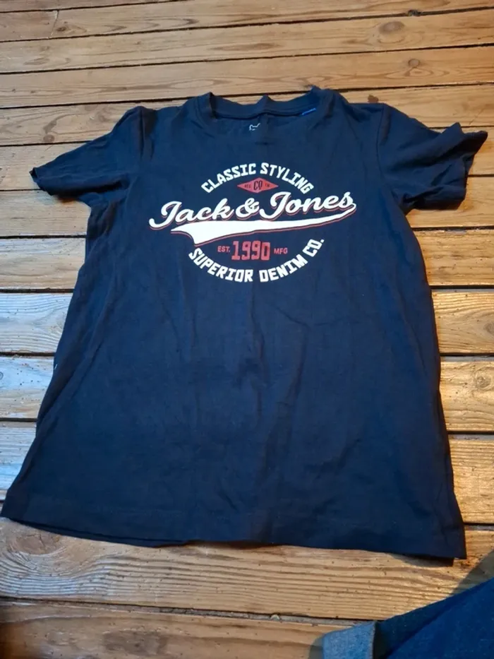Tshirt jack & jones taille 8 ans