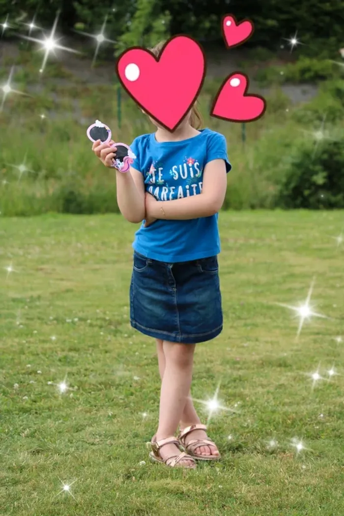 Lot de 2 t-shirts+ une jupe taille 5 ans. - photo numéro 16