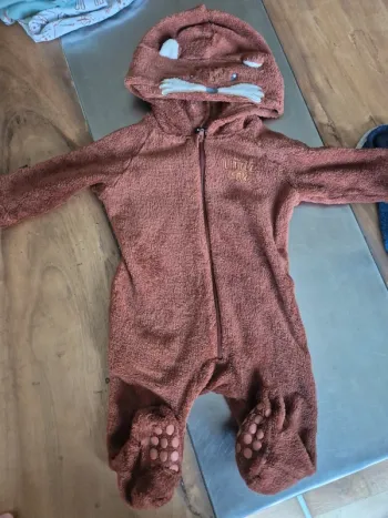 Petite tenue polaire