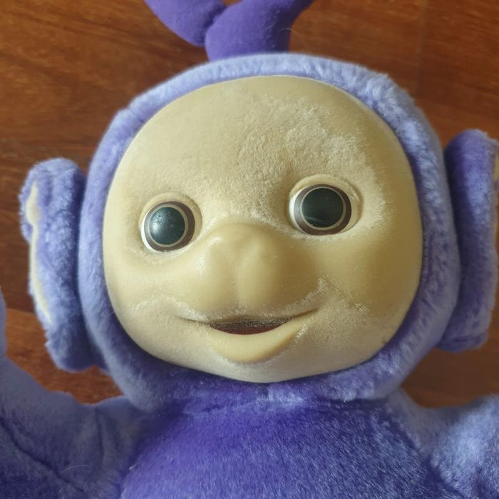 peluche Télétubbies tinki winki mauve année 1996 en très bon état, collection , vintage - photo numéro 5