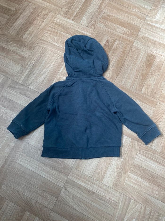 Veste avec capuche et zip taille 6 mois Kiabi - photo numéro 3