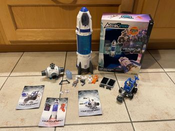 Ensemble fusée spatiale Astropod (piles incluses)