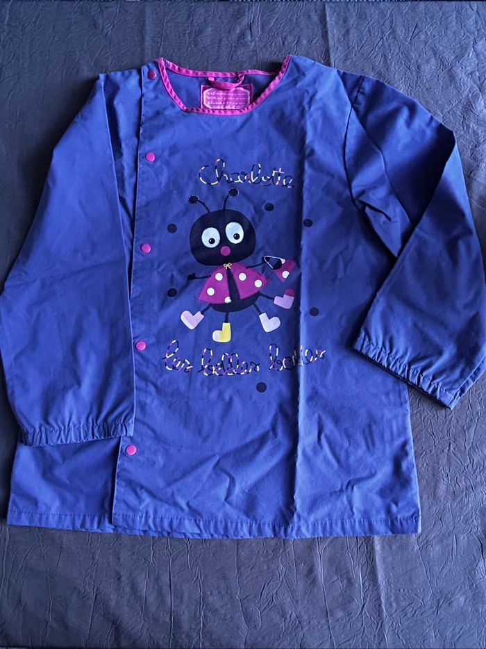 Tablier d’école et bricolage enfant fille