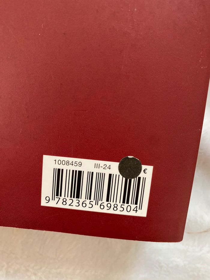 Livre 📕 - photo numéro 4