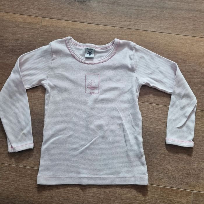Lot 2 tee-shirt MC et ML Petit Bateau Taille 5 ans - photo numéro 4