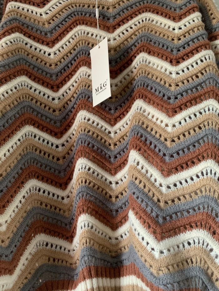 Pull d'hiver 💭💫 à rayure chic et moderne - photo numéro 4