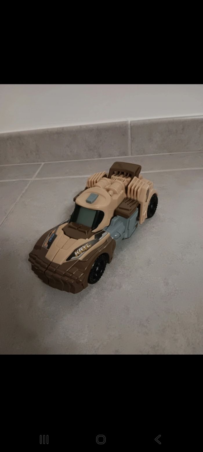 Transformer voiture singe parlant - photo numéro 6