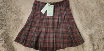 Jupes Zara  neuve.  Taille 13-14 ans