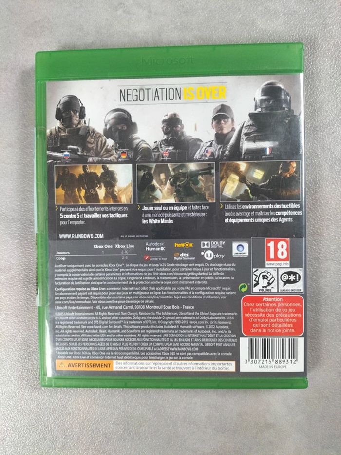 Jeu Xbox One – Tom Clancy’s Rainbow Six Siege (avec Rainbow Six Vegas 1 & 2) - photo numéro 2