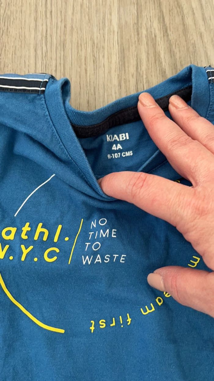 T-shirt manche courte 4 ans - photo numéro 3