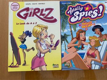 Lot de 2 Bandes dessiner  pour  filles
