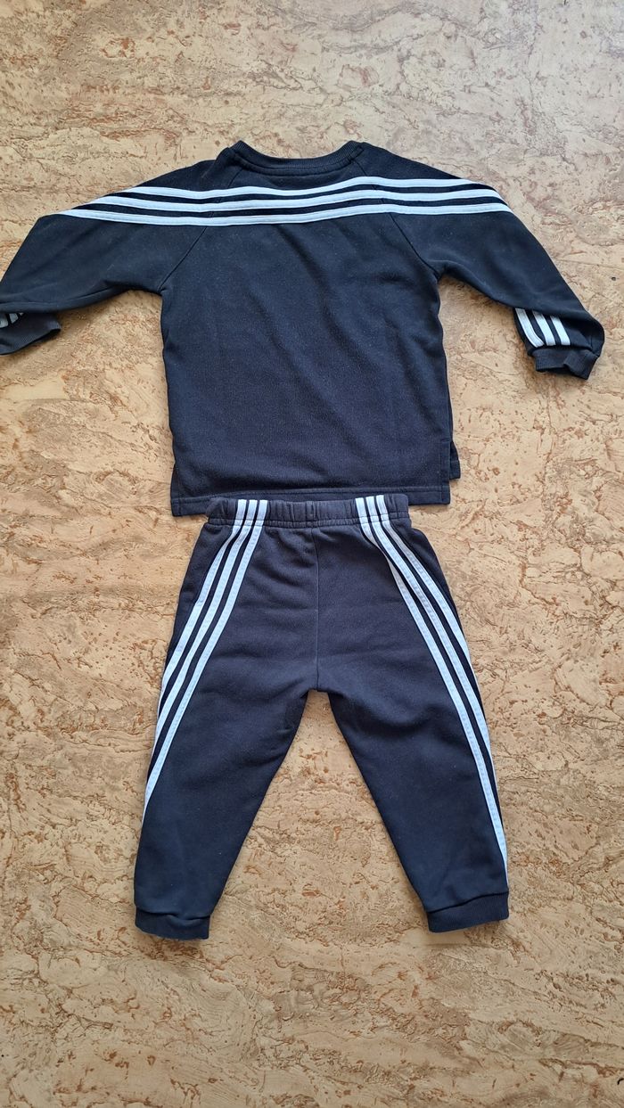 Ensemble jogging 12/18 mois - photo numéro 4