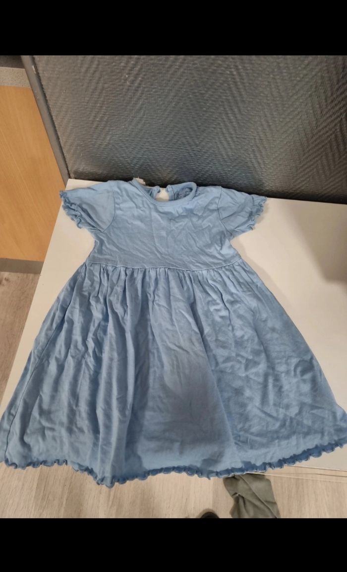 Lot vêtements fille 18 mois - photo numéro 3