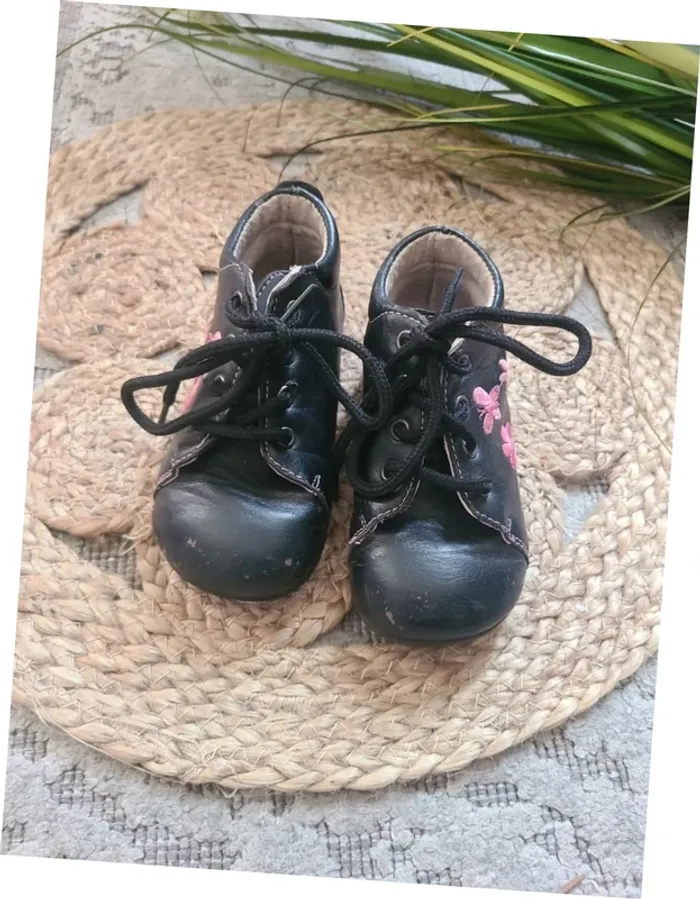 Chaussure taille 23 - photo numéro 2