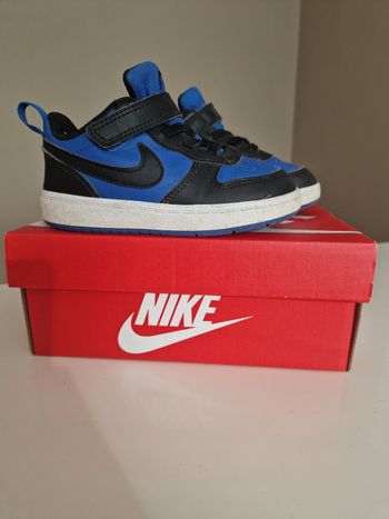 Baskets garçon Nike Pointure 25