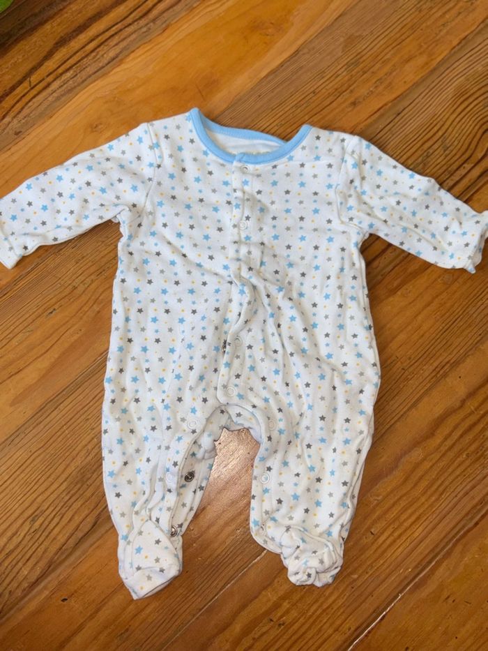 Lot 10 pyjamas 1 mois - photo numéro 6