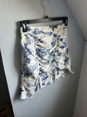 Jupe volant fleur bleue