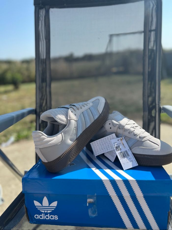 Adidas Samba XLG gris neuves Taille 40 2/3 - photo numéro 2