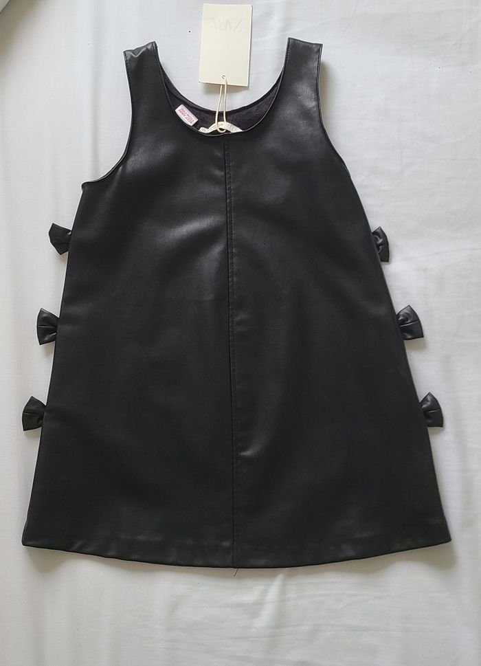 Robe Zara neuf - photo numéro 3