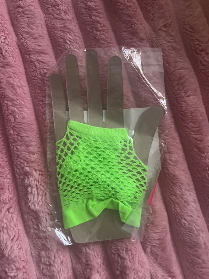 Gant fluo - photo numéro 2