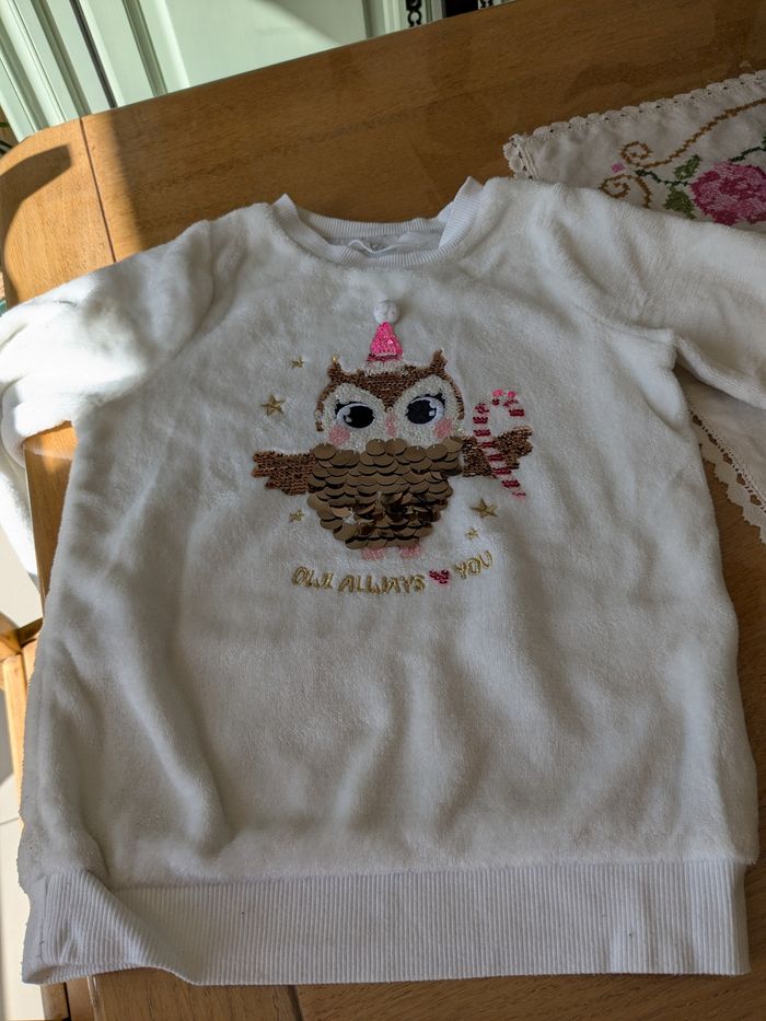 Pull fille 4-6ans h&m blanc à motif sequins