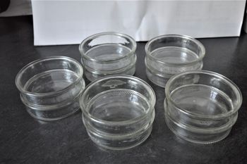 lot 18 coupelles en verre