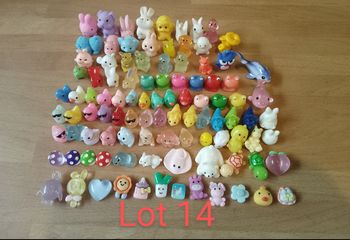 Figurines