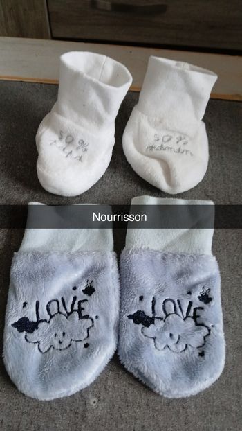 Lot moufles et chaussons