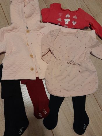 Lot  1 mois fille
