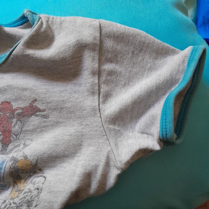 Vêtements enfant 2.3 ans - photo numéro 2
