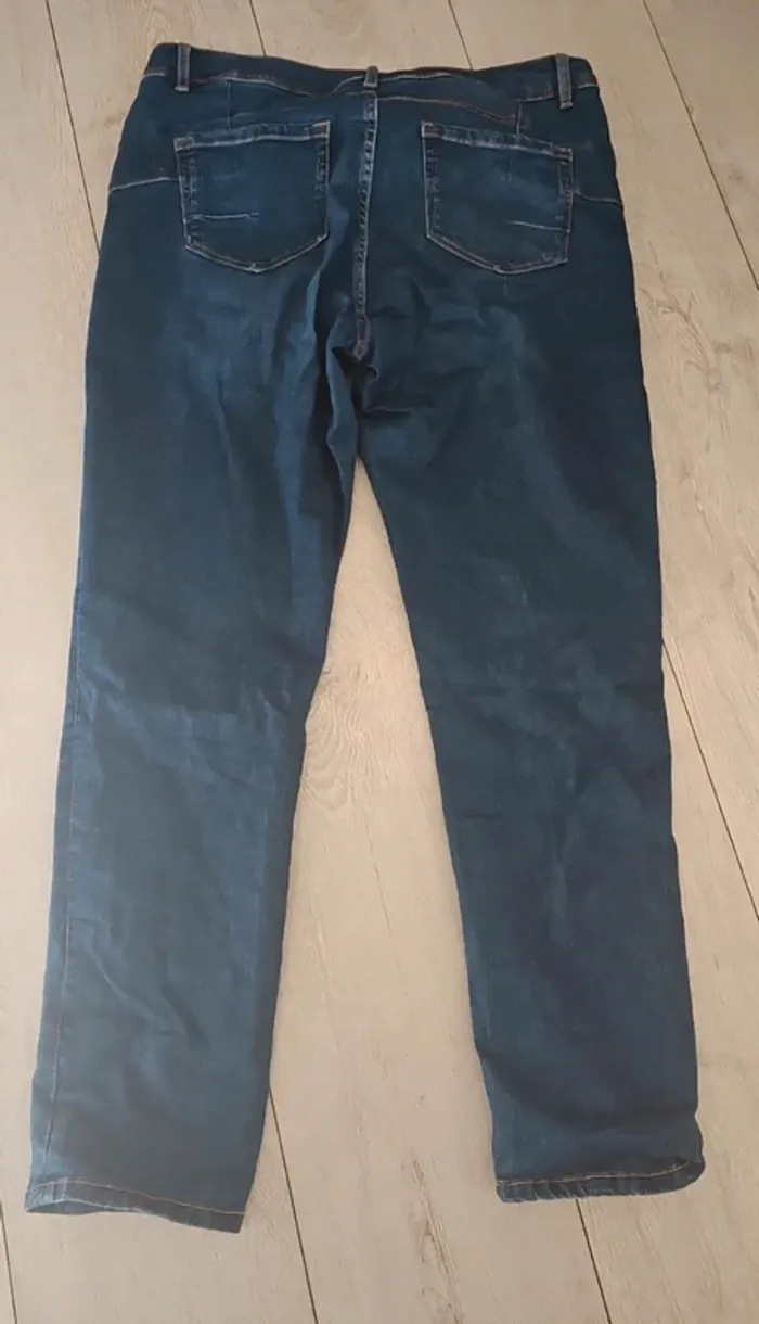 Jeans 👖 - photo numéro 3