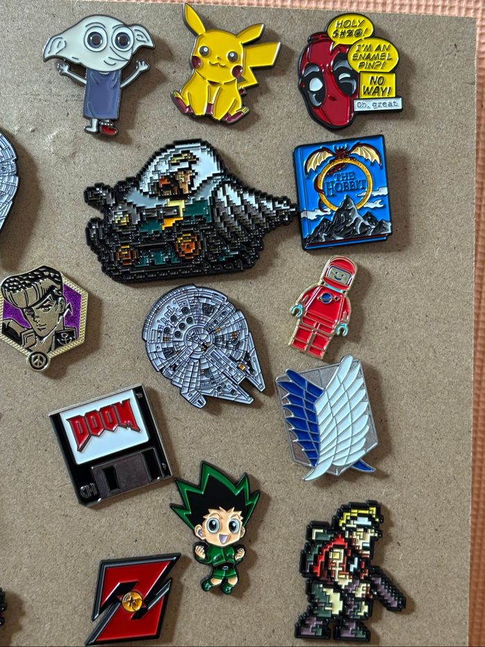 Lot pin’s geek manga film jeux vidéos - photo numéro 4