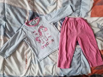 Pyjama fille 24mois 2 pièces
