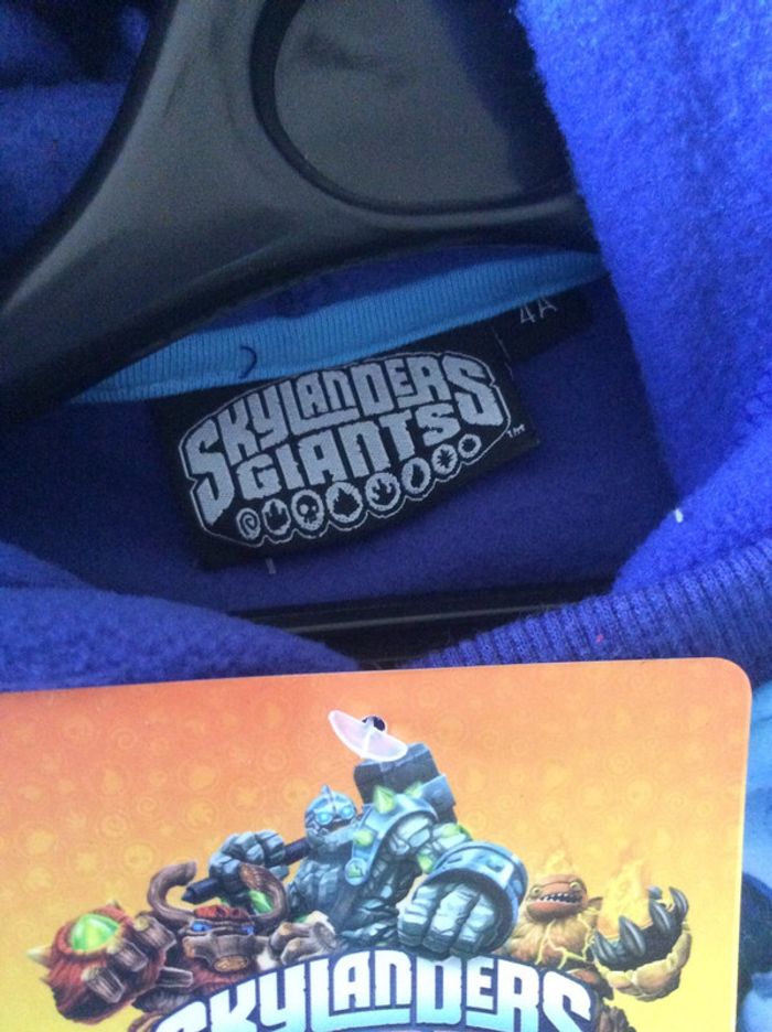 Sweat polaire#skylanders#4 ans# neuf - photo numéro 3