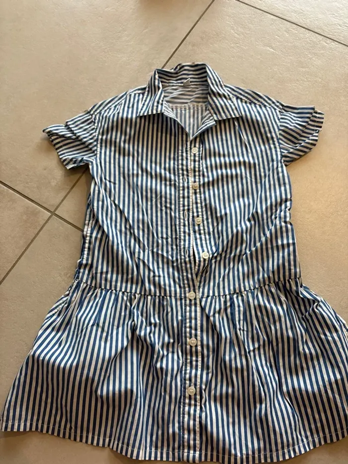 Robe Uniqlo 5/6 ans