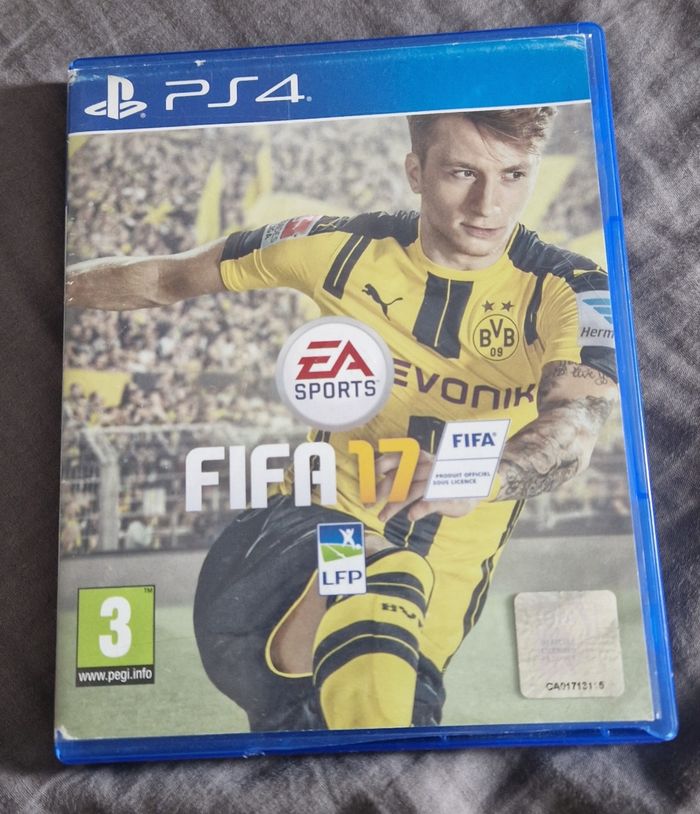 PS4 1TO +4KEUX - photo numéro 3