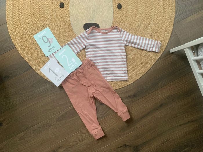 Pyjama 2 pièces coton vieux rose H&M 9 / 12 mois (équivalent 18 mois)
