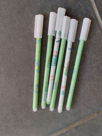 Stylos gel à encre effaçable dinosaures neufs