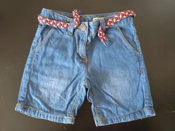 💙 Short en jean Vertbaudet – Taille 4 ans – Ceinture ajustable & corde tressée 💙