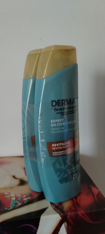 Shampooing pour cheveux qui s'affinent