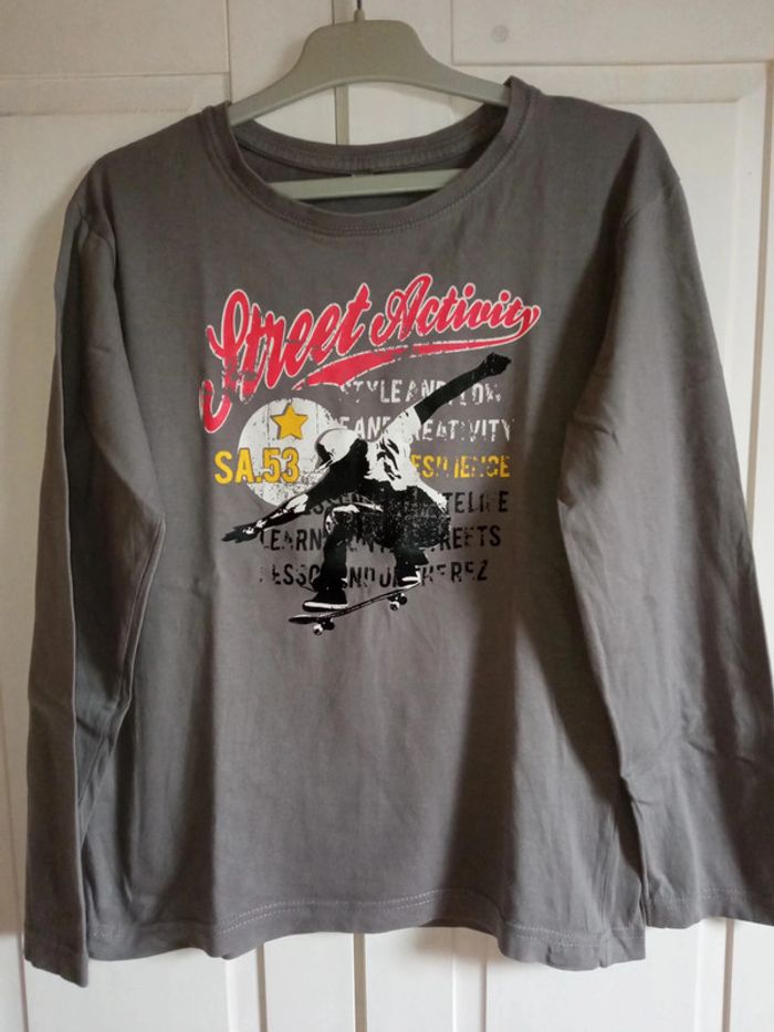 Tee shirt manches longues gris