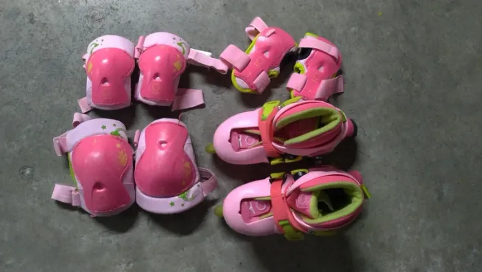 Rollers Play 3 pointures 26 27 28 et protections