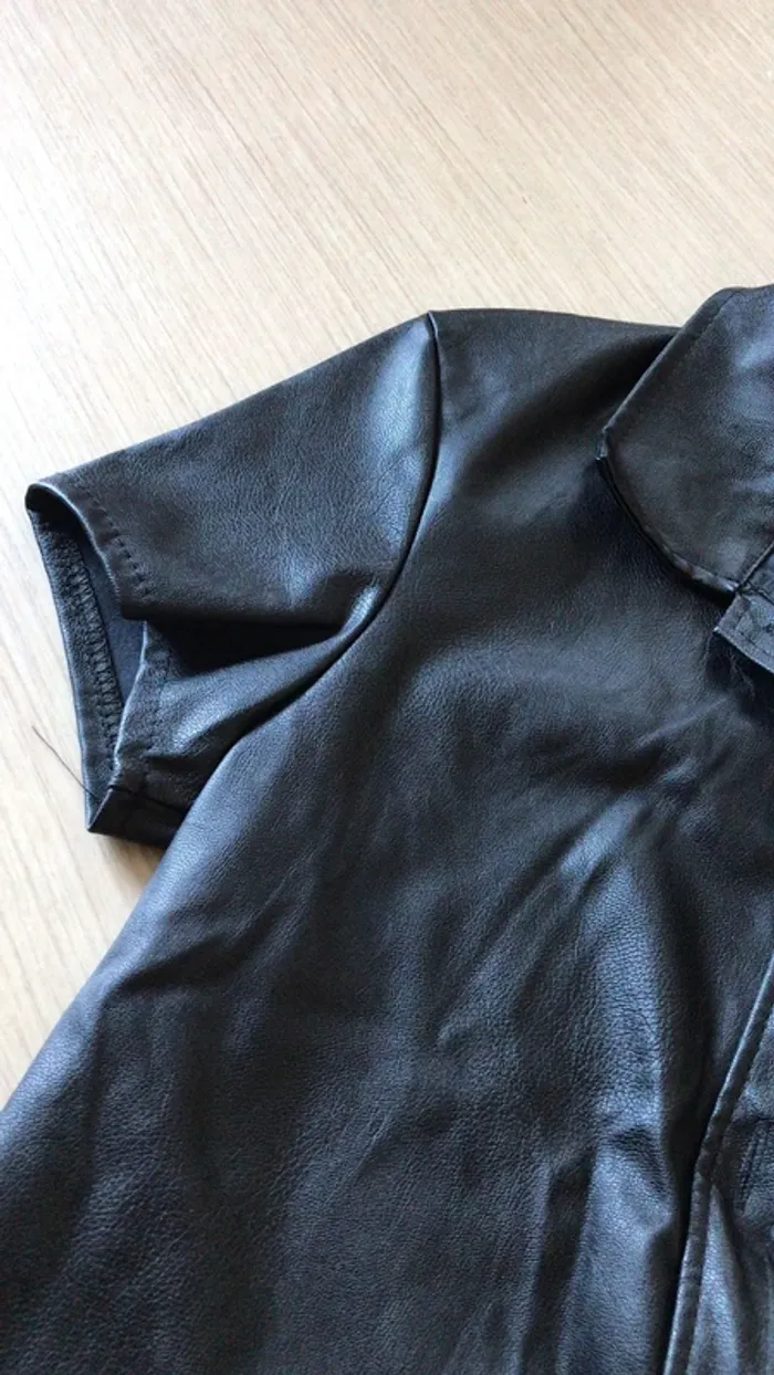 Robe chemise en simili cuir - photo numéro 3