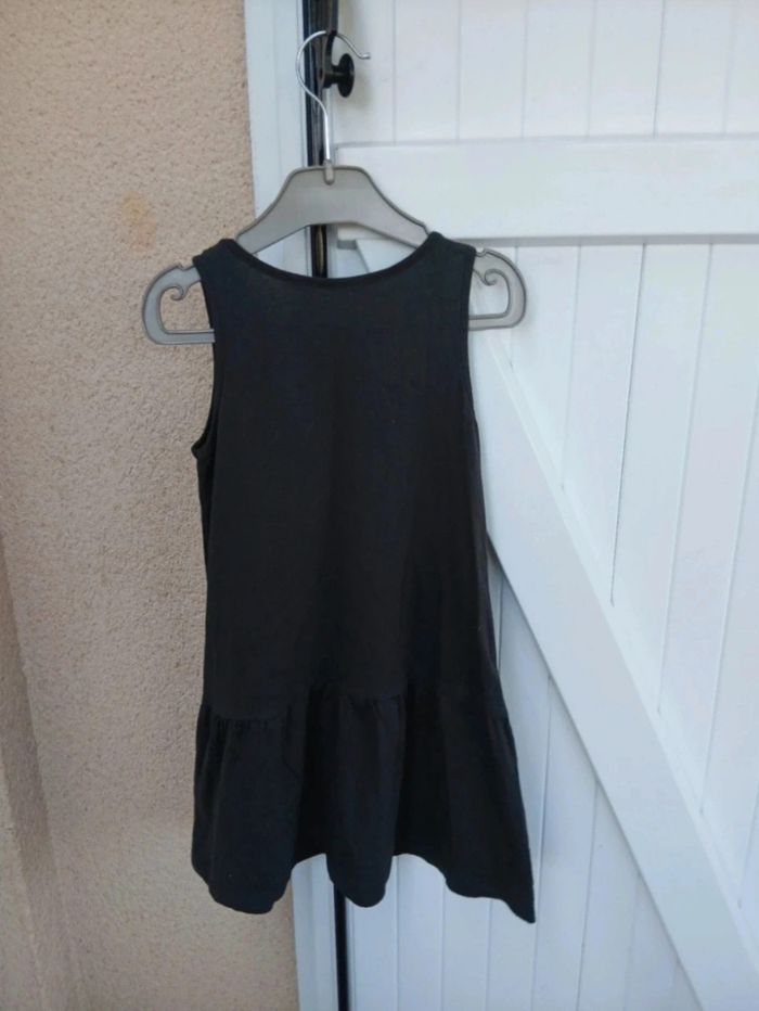 robe filles H&M Taille 5 ans - photo numéro 2