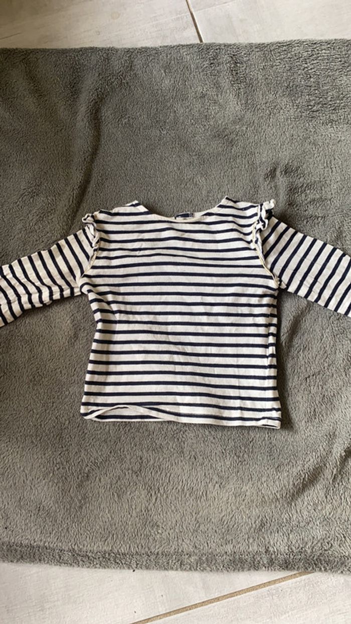 Joli tee shirt manches longues à rayures