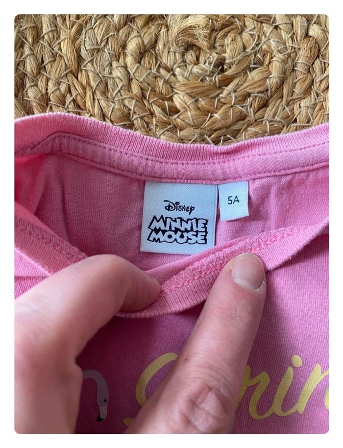 T-shirt Minnie 🍒 5 ans - Disney - photo numéro 2