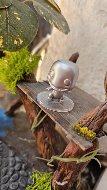 Super figurine Pokemon Nintendo mini pop Salameche argentée