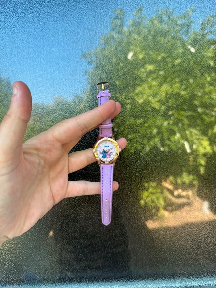 Montre Stitch neuf