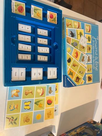 Jouons a lire et a decouvrir les mots